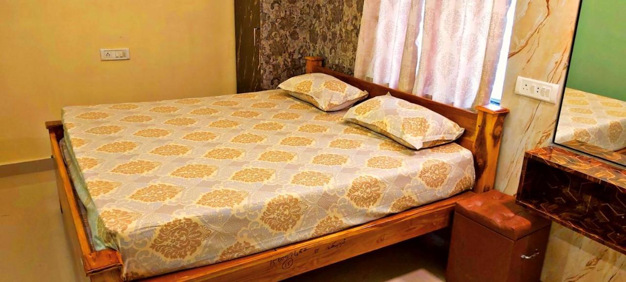 Mahalakshmi Homestay Kanchipuram Exterior foto
